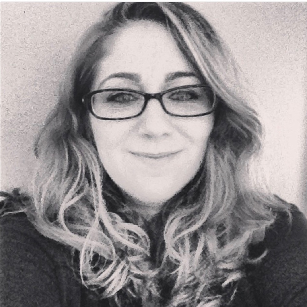 Meet your Posher, Elizabeth